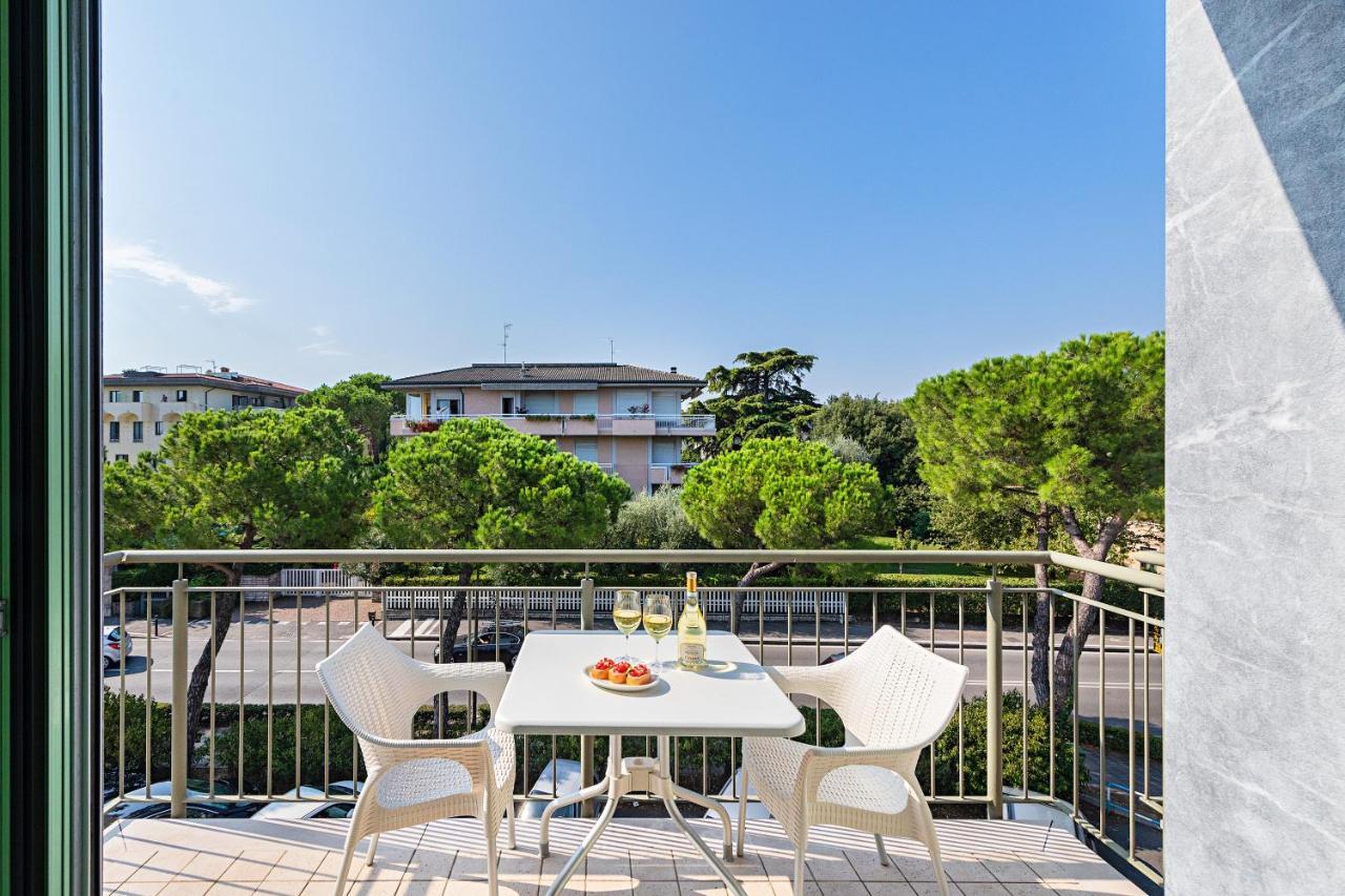 Residenza Miralago By Wonderful Italy Desenzano del Garda Exterior foto