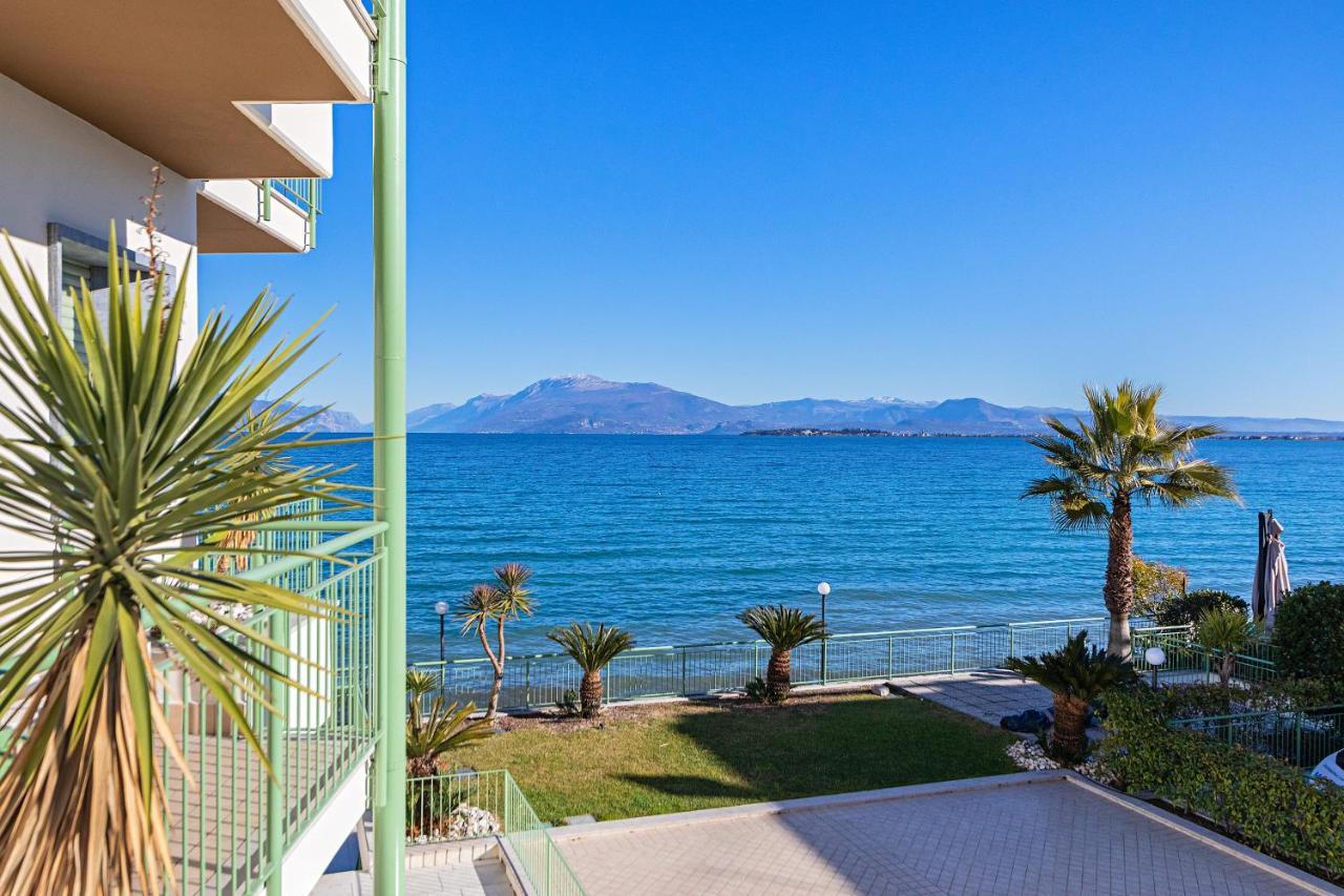 Residenza Miralago By Wonderful Italy Desenzano del Garda Exterior foto
