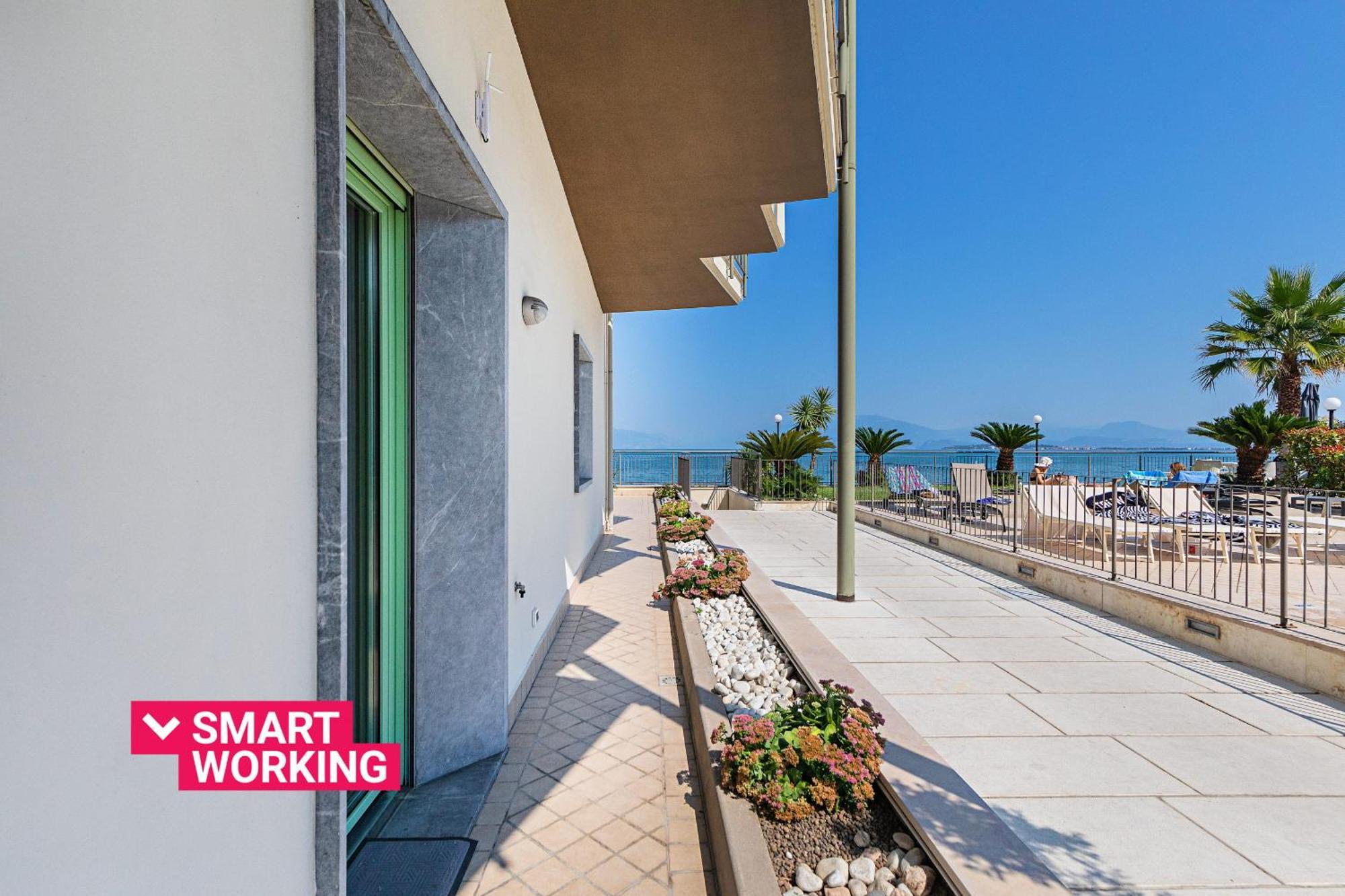 Residenza Miralago By Wonderful Italy Desenzano del Garda Exterior foto